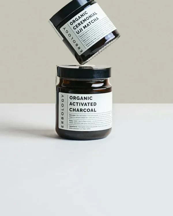 Sfeerfoto van een cosmeticapot; niet het demoproduct
